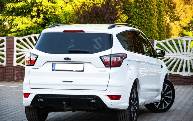 Ford Kuga cena 69990 przebieg: 93000, rok produkcji 2018 z Nowe Warpno małe 631
